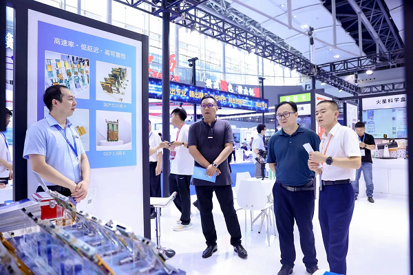 光潤通科技精彩亮相第18屆中國國際中小企業博覽會(圖4) 圖片9.png